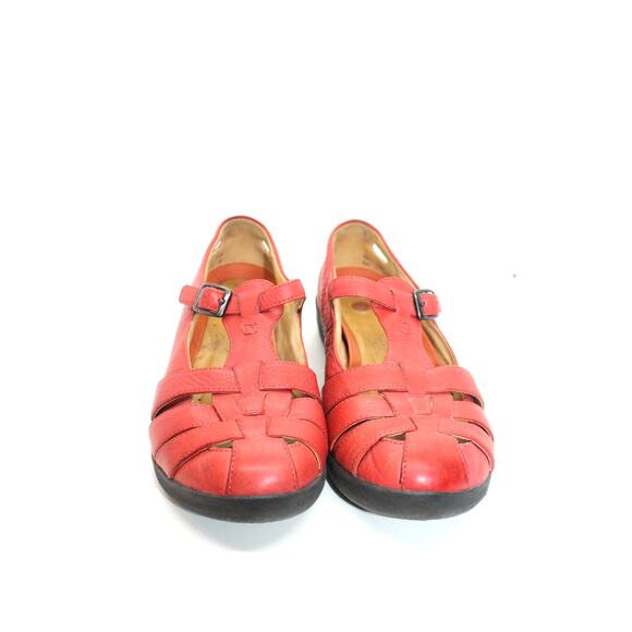 Elegant Red Leather Women's Clogs - Picture 3 of 5